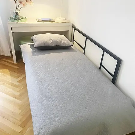 Ani I 2zi I Neues Bad I Terr & Garten I Ruhig An Fahrradstrasse I Nahe Ews Arena I E-parkplatz Auf Anfrage Apartmán *